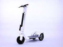 L'e-scooter a tre ruote Striemo è dotato di un meccanismo di assistenza all'equilibrio per la massima stabilità. (Fonte: Striemo)