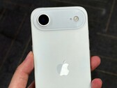 L'iPhone 17 Air di Apple potrebbe avere una delle batterie più piccole tra gli smartphone moderni (Fonte immagine: @MajinBuOfficial)