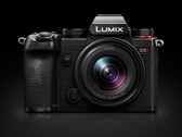 La Lumix S5D è attualmente una delle fotocamere full-frame meno costose sul mercato