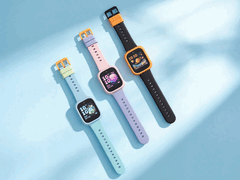 L’orologio TCL Kids Watch K5 è dotato di una fotocamera da 2 MP e di un modem 4G.
