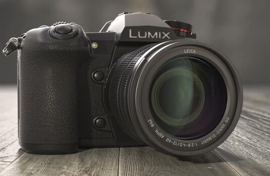 La Lumix G9 di Panasonic è una potente fotocamera mirrorless Micro Quattro Terzi che spesso può essere acquistata a meno di 1.000 dollari. (Fonte: Panasonic)
