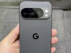 Un presunto sguardo ad un prototipo di Google Pixel 10 Pro. (Fonte immagine: via Mystic Leaks)