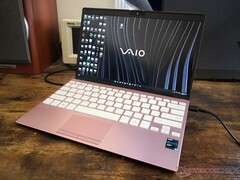 Vaio SX12 è un subnotebook con le prestazioni di un moderno Ultrabook da 15 pollici