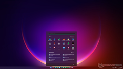 Una casella di ricerca all'interno del menu Start è una delle nuove caratteristiche in Windows 11 build 22000.65. (Fonte: NotebookCheck)
