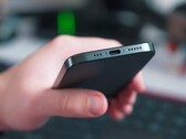 L'iPhone 16 Pro di Apple dovrebbe avere una ricarica più veloce tramite USB-C e MagSafe. (Fonte: Onur Binay)