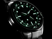 L’Atelier GMT Première M1a riduce le dimensioni del modello GMT della collezione a 38 mm, rispetto alla cassa da 40 mm del GMT24 M1a.