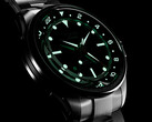 L’Atelier GMT Première M1a riduce le dimensioni del modello GMT della collezione a 38 mm, rispetto alla cassa da 40 mm del GMT24 M1a.