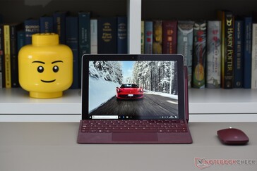 Surface Go con tutti gli accessori