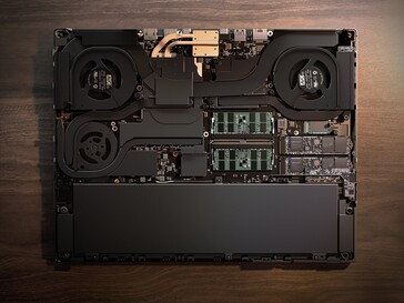 Hardware di raffreddamento Lenovo Legion 9i (immagine via Lenovo)