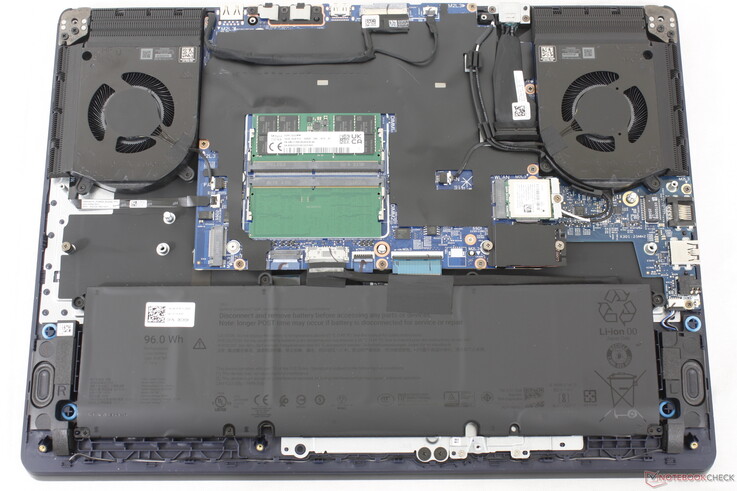 2025 Alienware 16X Aurora a confronto