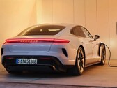 Porsche abbandona l'idea di includere i finti cambi nelle offerte EV. (Fonte: Porsche)