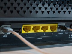 I router con vulnerabilità di sicurezza sono la porta perfetta per il malware (Immagine: Stephen Phillips)
