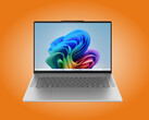 L'IdeaPad Slim 5i 15IWC11 dal davanti.