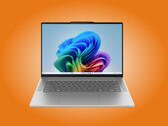 L'IdeaPad Slim 5i 15IWC11 dal davanti.
