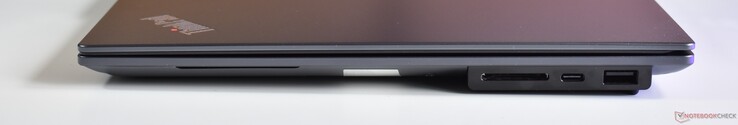 Esempio corretto: lettore di schede SD, Thunderbolt 4, USB-A 3.2 Gen 2