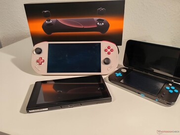 A confronto con Nintendo Switch 1 e New Nintendo 2DS XL