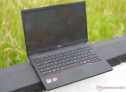 Recensione del Fujitsu LifeBook E5412A. Fornito da: