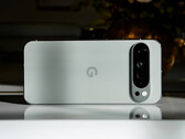 Si dice che la serie Pixel 9 soffra di diversi bug che rompono il dispositivo, dopo l'aggiornamento all'ultima build pubblica di Google Android 16. (Fonte immagine: Triyansh Gill &amp; Unsplash)