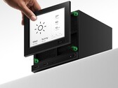 Jsaux ha presentato due nuovi frontali per la Steam Machine. Il pannello e-ink qui illustrato vanta un display e-ink da 5,83 pollici. 