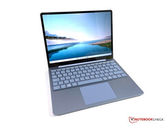 Il Surface Laptop Go 3 dovrebbe assomigliare al suo predecessore, nella foto. (Fonte: Notebookcheck)