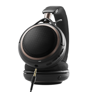 Le cuffie wireless Audio-Technica ATH-AL5NC possono essere utilizzate anche come cuffie con cavo.