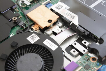 L'SSD Toshiba BG4 è un M.2 2230 invece di 2280. Tuttavia, gli SSDs 2280 SSDs sono supportati