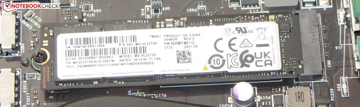 Un'unità SSD PCIe 4 è utilizzata per contenere il sistema operativo.