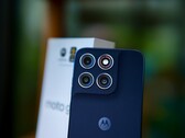 Il sistema di fotocamere del Moto G87 non è del tutto convincente, nonostante l'AI.