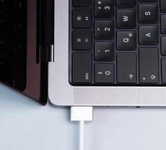 WhatCable fornisce informazioni sui cavi MagSafe e USB-C.