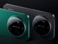 Lo Xiaomi 17 Ultra in due dei suoi colori di lancio.