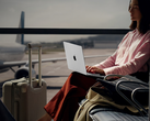 La durata della batteria del nuovo MacBook Pro da 14 pollici (nella foto) è fino a 24 ore, afferma Apple. (Fonte immagine: Apple - modificato)