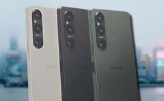 Il Sony Xperia 1 V potrebbe essere lanciato a un prezzo più basso rispetto al suo predecessore nel mercato chiave cinese. (Fonte: Weibo/Unsplash - modificato)
