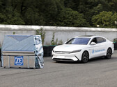 ZF ha testato il suo sistema brake-by-wire su una BYD Han EV, anche se l'azienda non ha ancora confermato i piani per l'installazione del sistema nei veicoli di produzione. (Fonte: ZF)