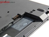 L'alloggiamento della batteria esterna del Lenovo ThinkPad T480.