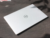 Recensione del portatile Dell XPS 13 9315: Basse prestazioni, incredibile durata della batteria