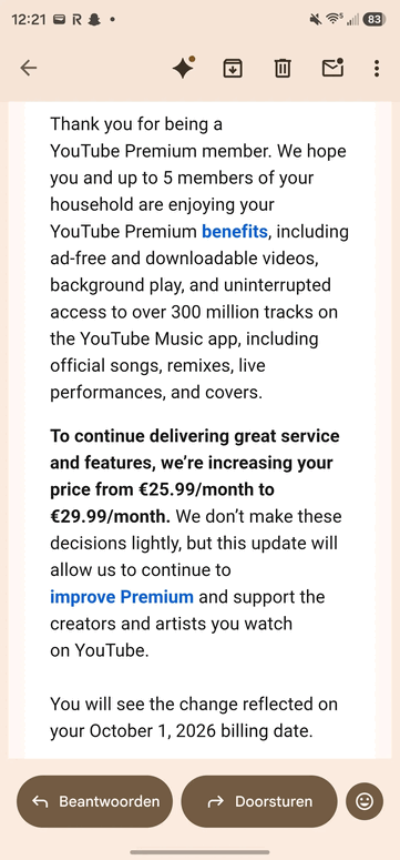 E-mail relativa all’aumento del prezzo dell’abbonamento YouTube Premium per famiglie