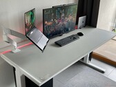 Recensione Secretlab MAGNUS Pro XL - Scrivania regolabile in altezza con alimentatore integrato