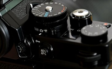 Tra i quadranti tattili della Nikon Zf c'è un selettore dedicato al bianco e nero. (Fonte: Nikon)