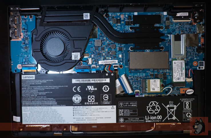Uno sguardo all'interno del Lenovo Flex 5 (Fonte: Self)