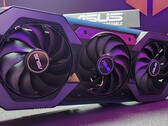 La scheda RTX 40 di ASUS si basa su una GPU RTX 4070. (Fonte: ASUS/Wccftech)