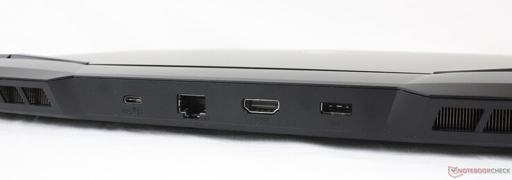 Lato Posteriore: USB-C 3.2 Gen. 2, 2.5 Gbps RJ-45, HDMI 2.0, adattatore AC