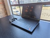 Recensione del computer portatile Asus TUF Gaming A17 FA707XI: GeForce RTX 4070 da 140 W per $1400