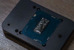 Il lancio di Intel i9-14900KS è previsto per il 14 marzo, con un prezzo di circa 740 dollari (Fonte: Pakhtunov via Overclock.net)