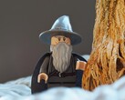 Un'immagine che mostra una statuetta LEGO di Gandalf. (Fonte: aitoff - Pixabay)