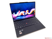 Recensione del Lenovo ThinkPad Z13 G1 OLED - Laptop business con AMD Ryzen 7 Pro 6860Z