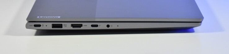 sinistra: USB-C 3.2 Gen 2, USB-A 3.2 Gen 1, HDMI, Thunderbolt 4, Audio 3,5 mm