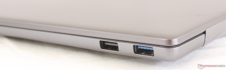 A destra: USB 2.0, USB 3.0