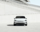 Il modello Polestar 2 Long range Single motor del 2024 ha un'autonomia fino a 635 km (~395 miglia). (Fonte: Polestar)