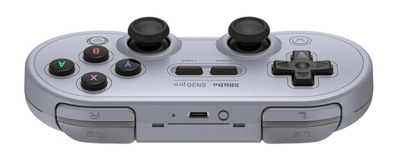 Il pulsante di accoppiamento sui controller 8BitDo è il pulsante rotondo accanto alla porta USB. (Fonte immagine: 8BitDo)