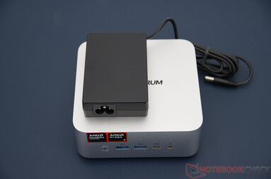 Minisforum AI X1 con alimentatore (19 V; 6,32 A)